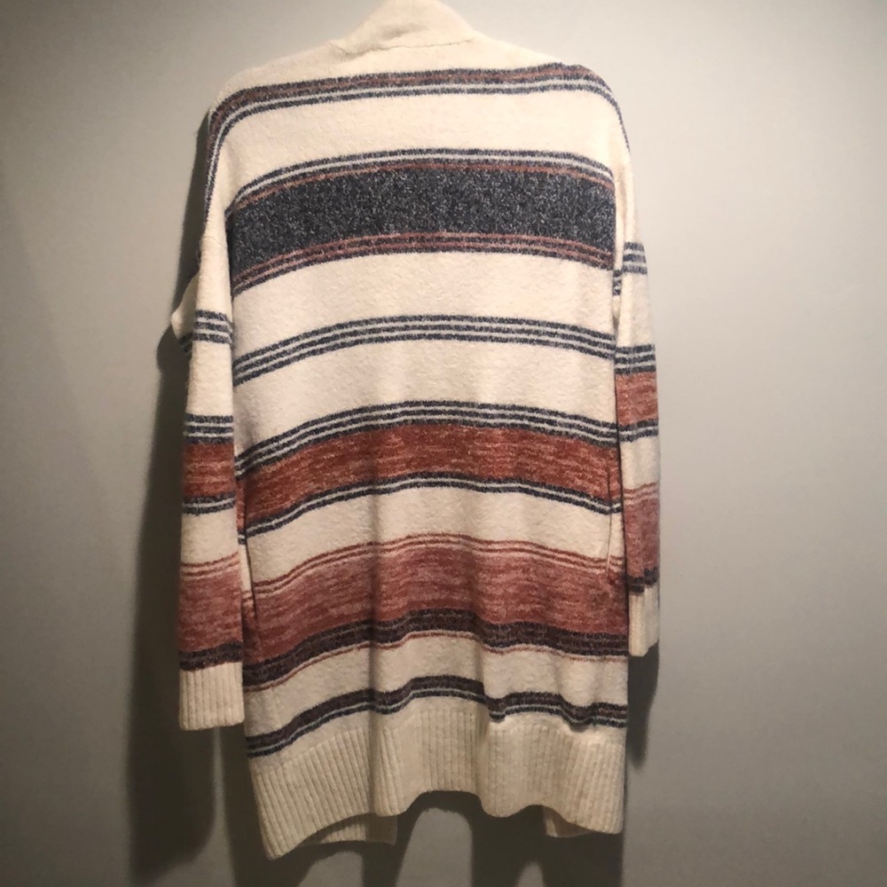 Long Cardigan - Picture 2 of 3